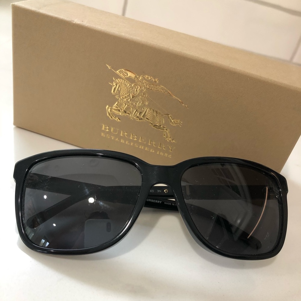 Burberry Sunglasses